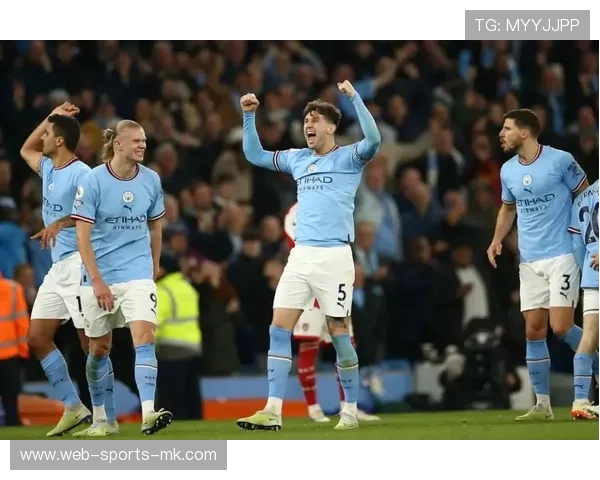 曼城20岁小将世界波轰惊全场